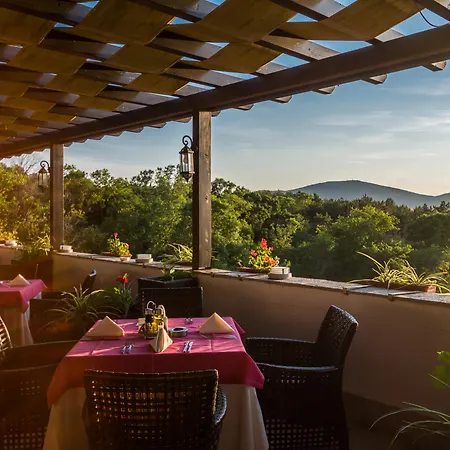 Santa Marina Village 4* Szozopol