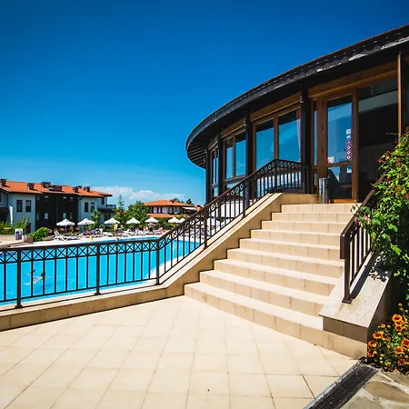 Santa Marina Village Üdülőközpont