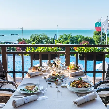 Santa Marina Village Szozopol