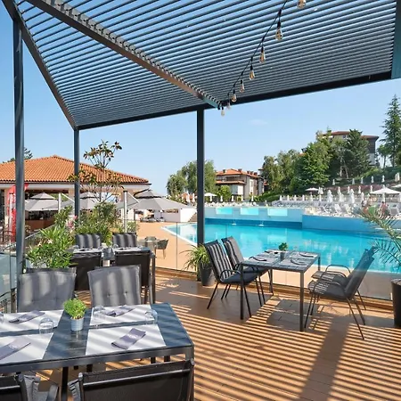 Santa Marina Village Üdülőközpont