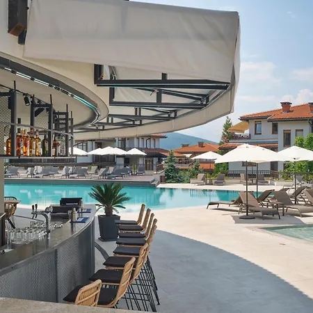 Üdülőközpont Santa Marina Village 4*