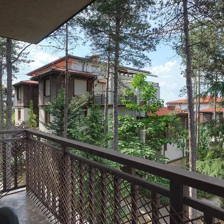 Üdülőközpont Santa Marina Village 4*