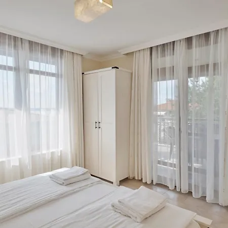 Santa Marina Village Szozopol