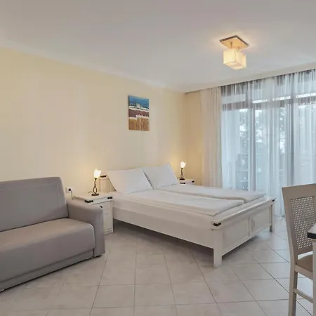 Santa Marina Village Szozopol